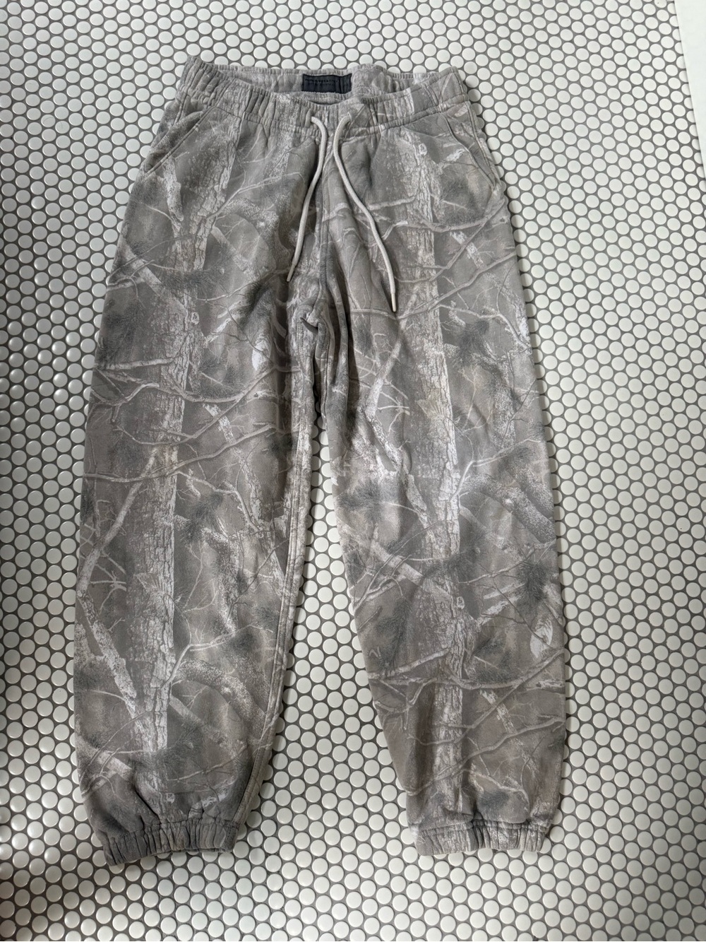 Abercrombie and Fitch Men Small NWOT